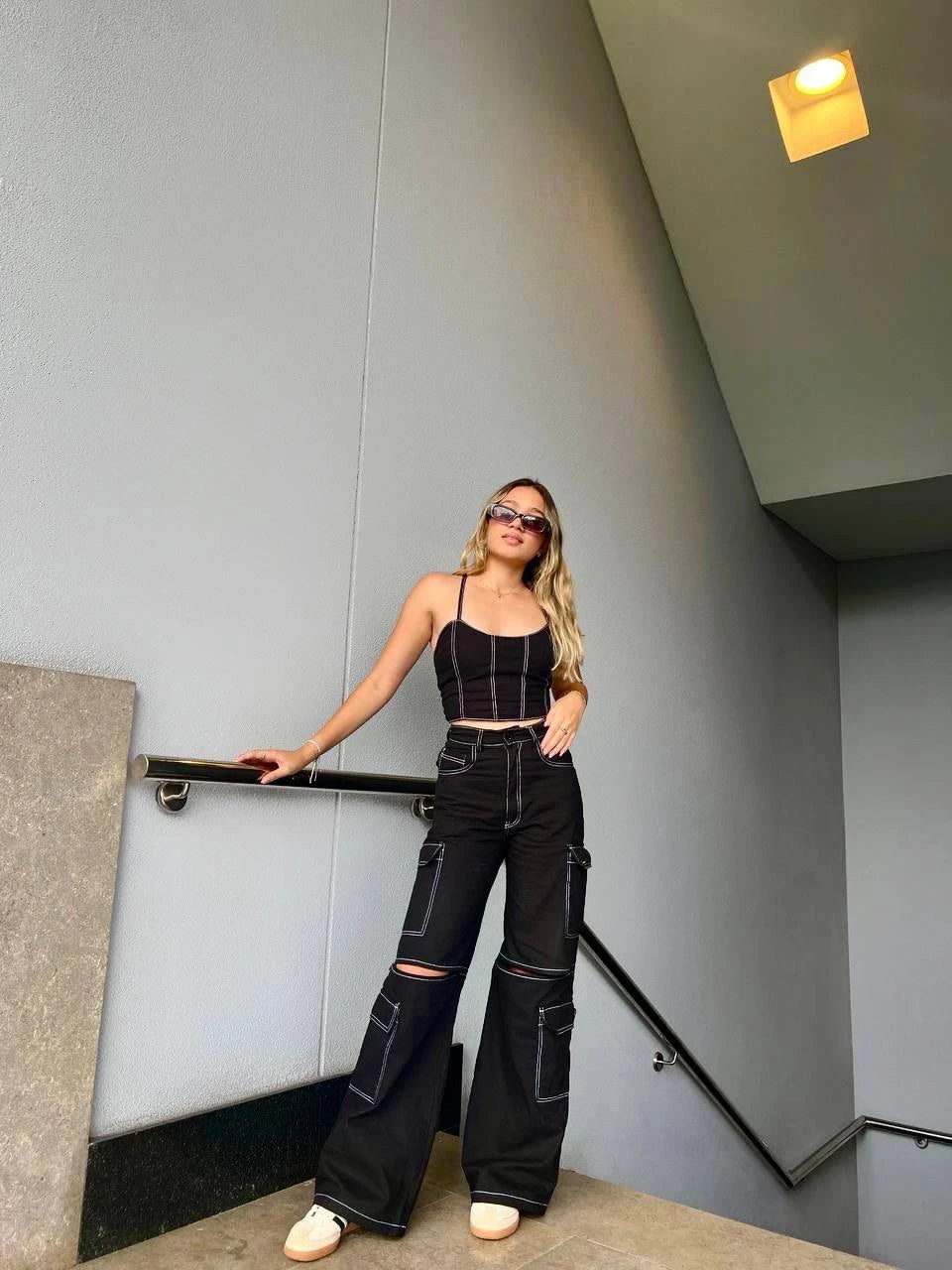 Pantalon Cargo Pespuntes Negro