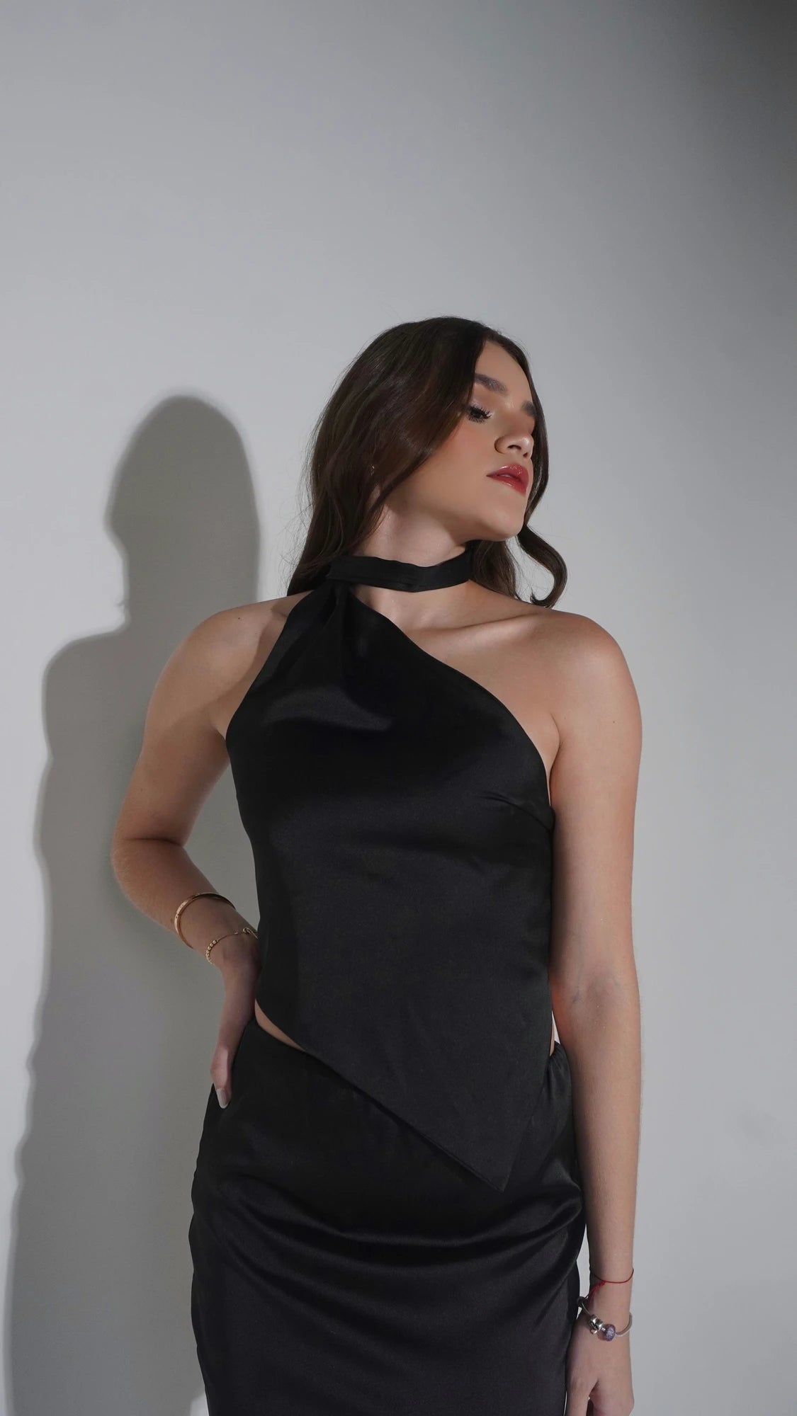 Blusa Seda Irregular Negra
