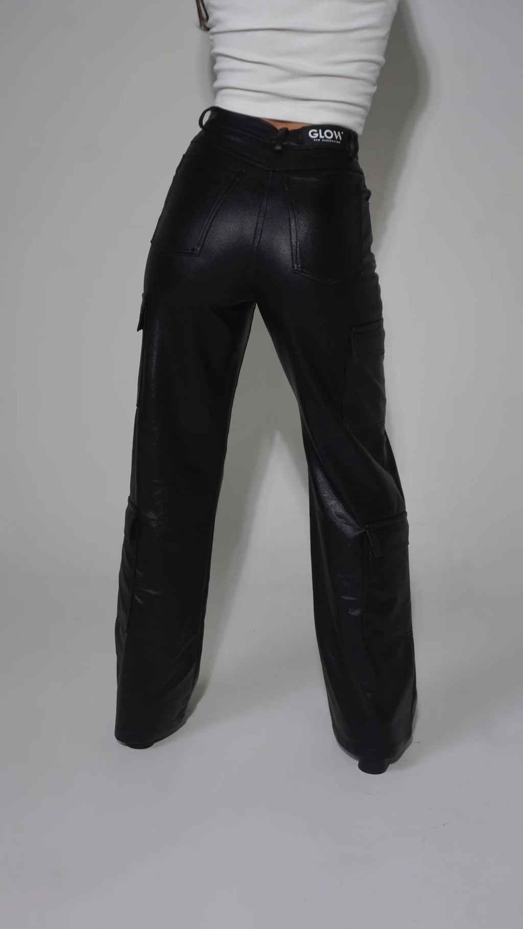 Pantalon Cargo Cuero Negro