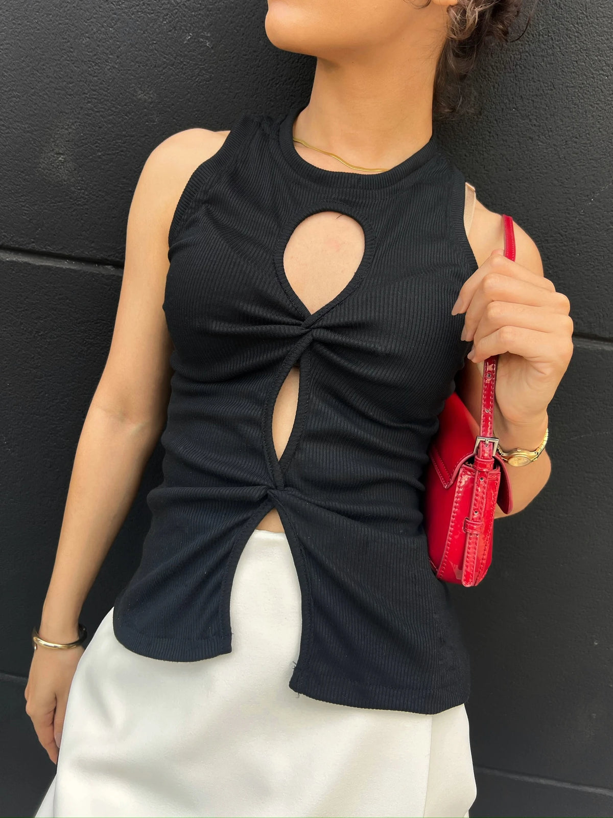 Tank Top Nudo Negro