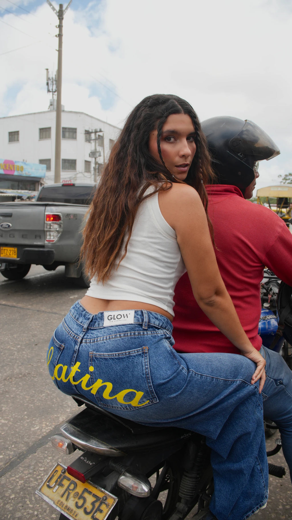 Jean Latina Oscuro