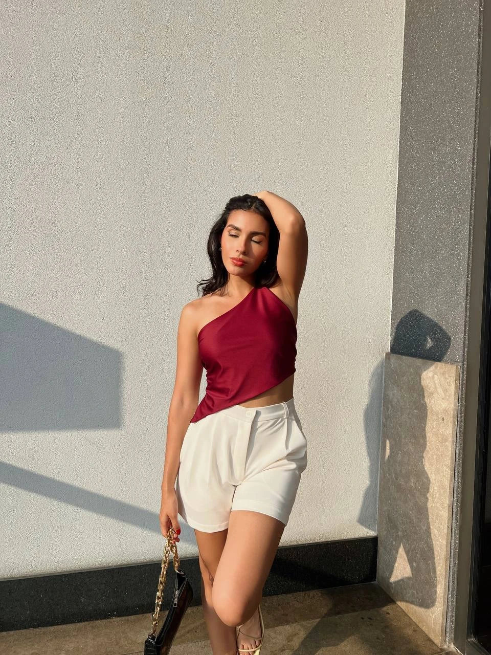 Irregular Top Backout Red