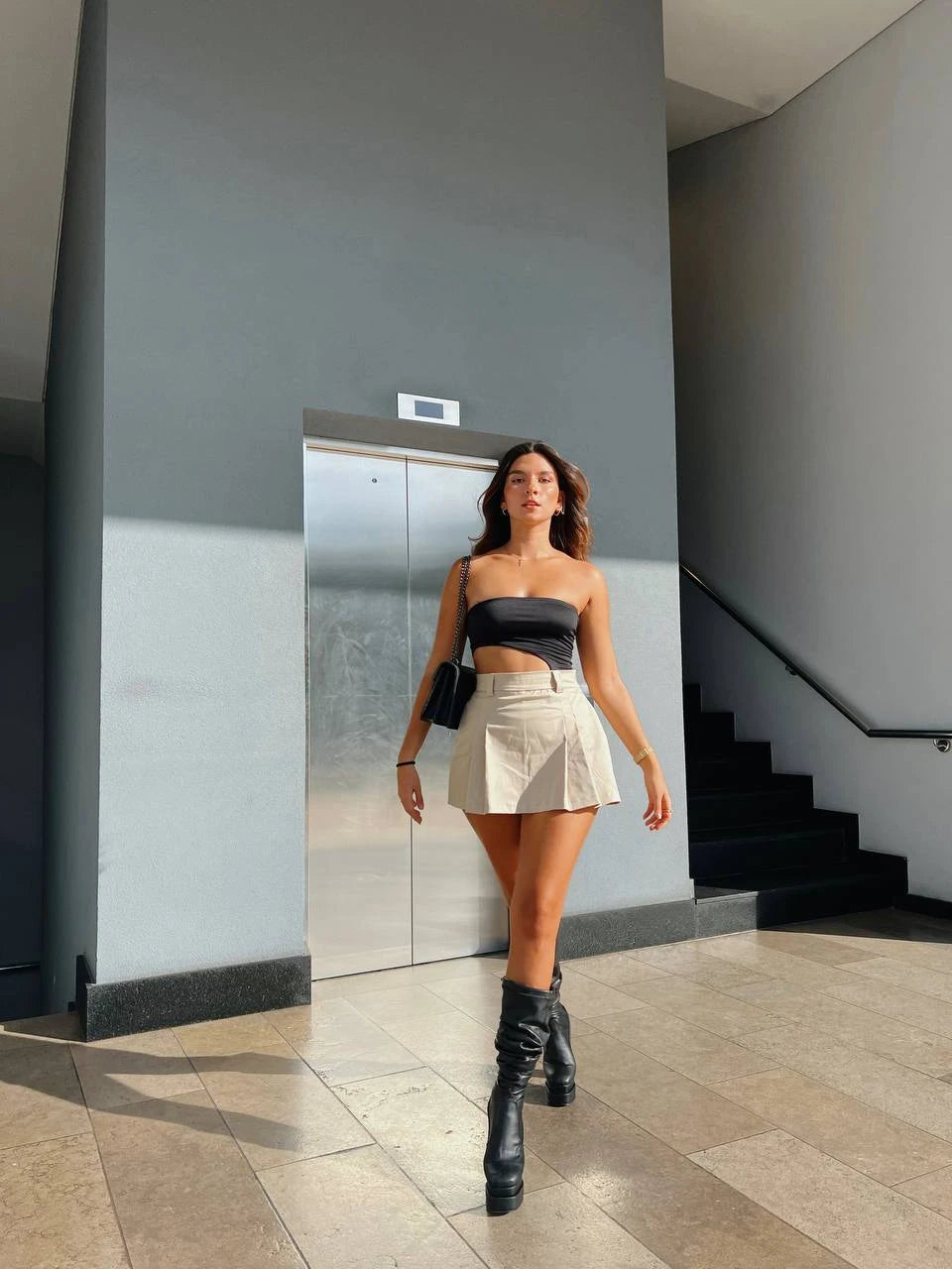 Falda Short Pliegues Kaqui