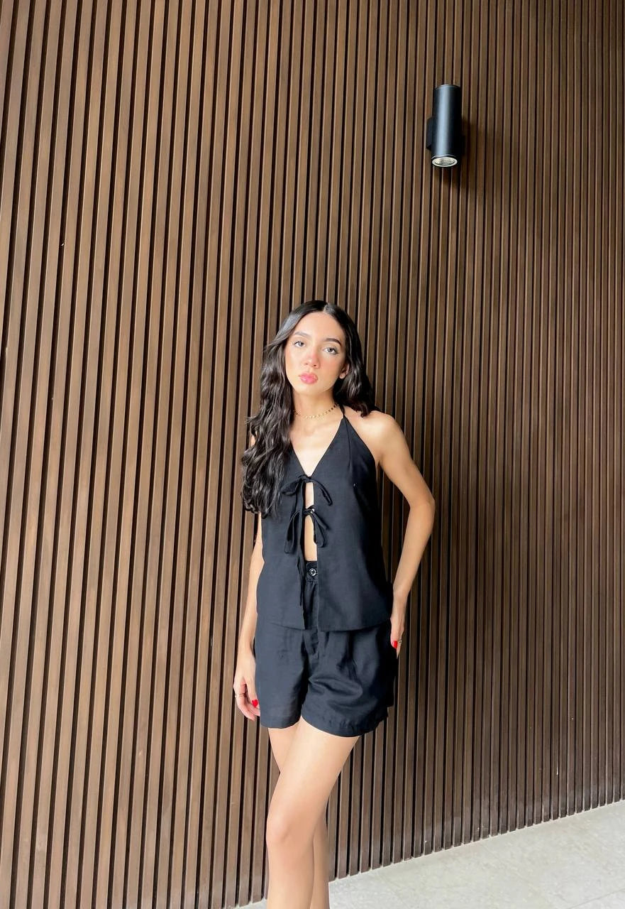 Short Lino Negro