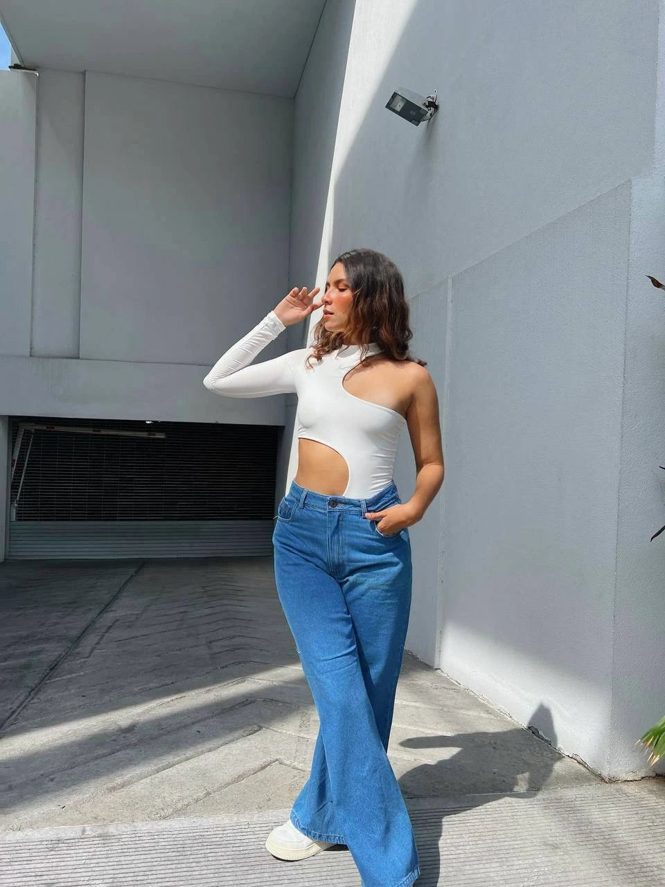 Body One Shoulder