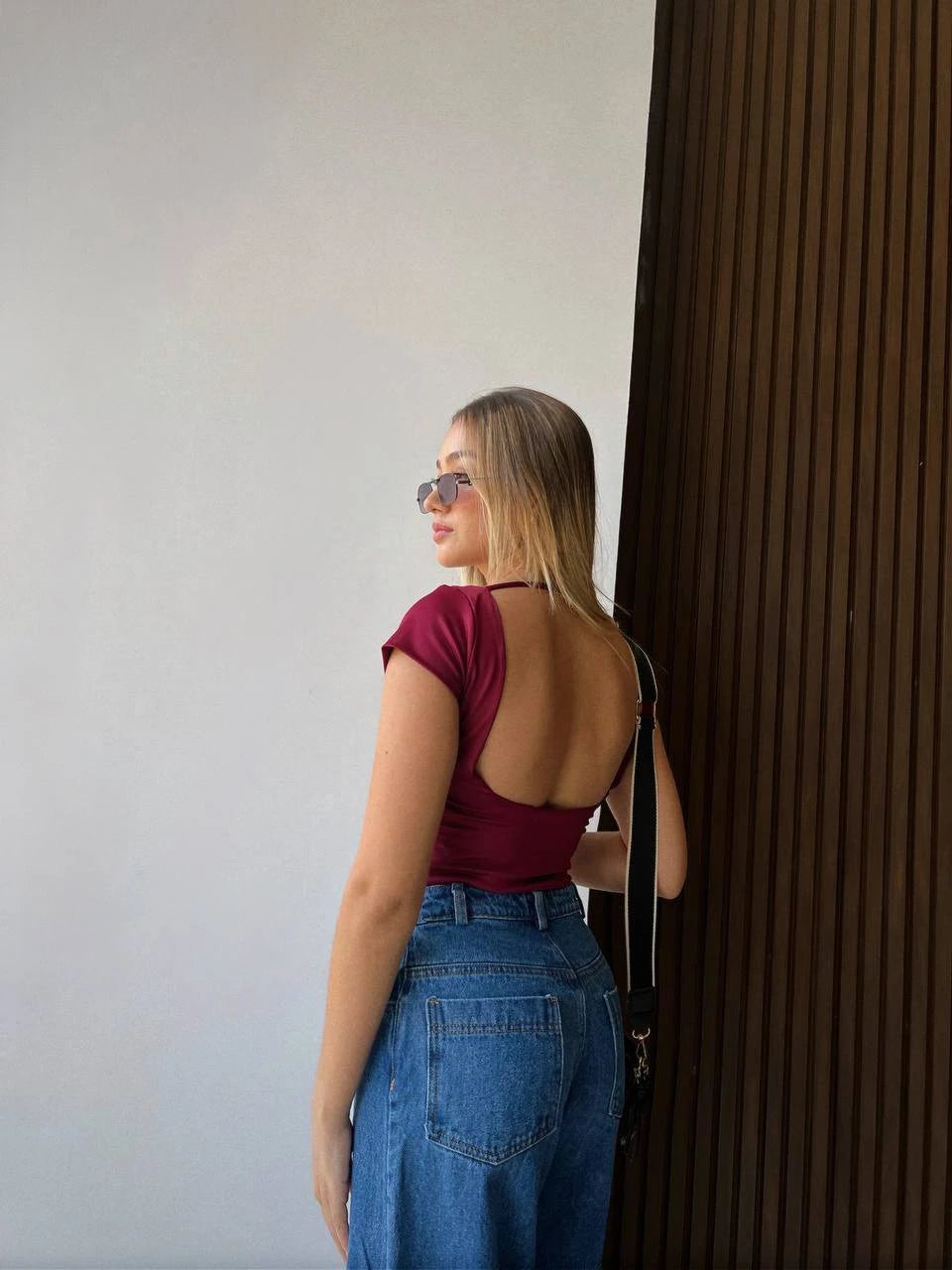 Blusa Basic Backout Red Wine