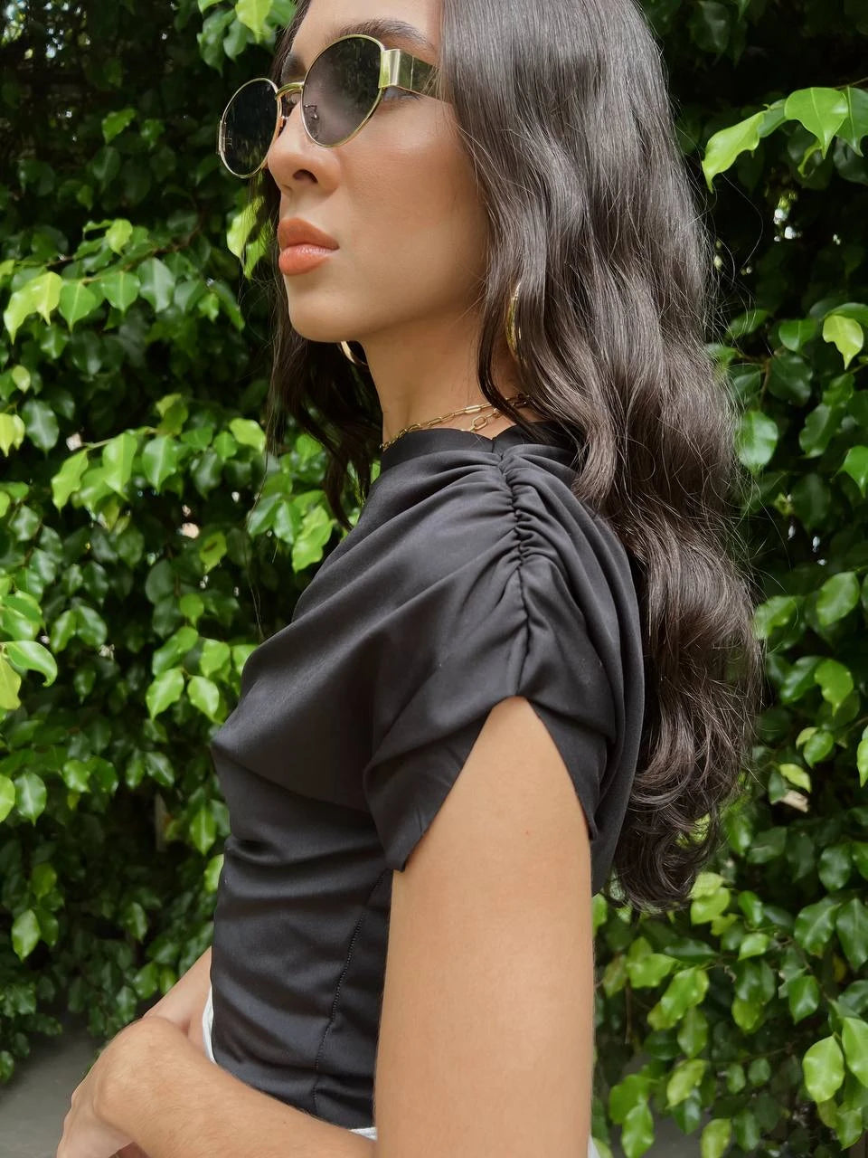 Blusa Hombro Irregular Negra