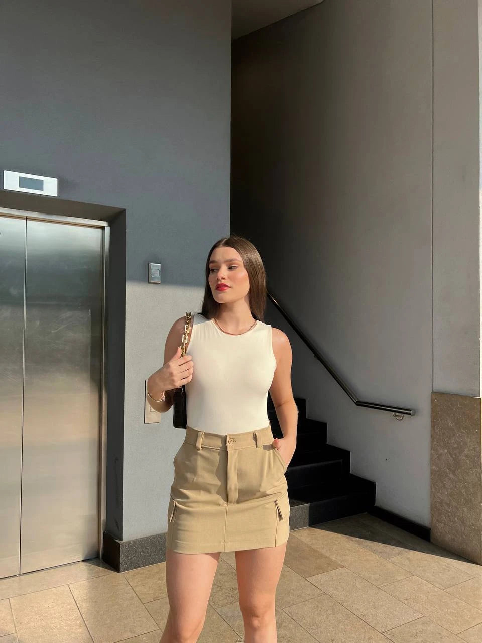 Falda Short Cargo Kaqui